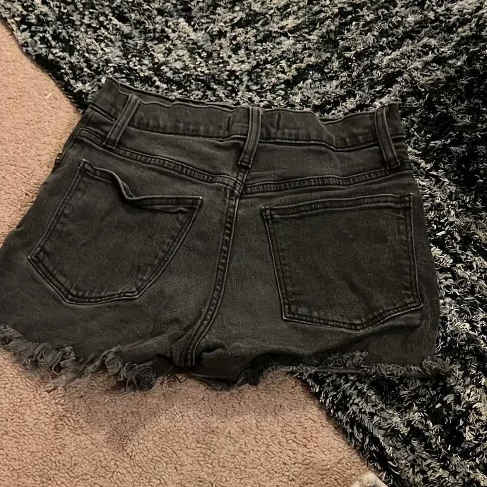 Madewell button‎ fly black shorts 24